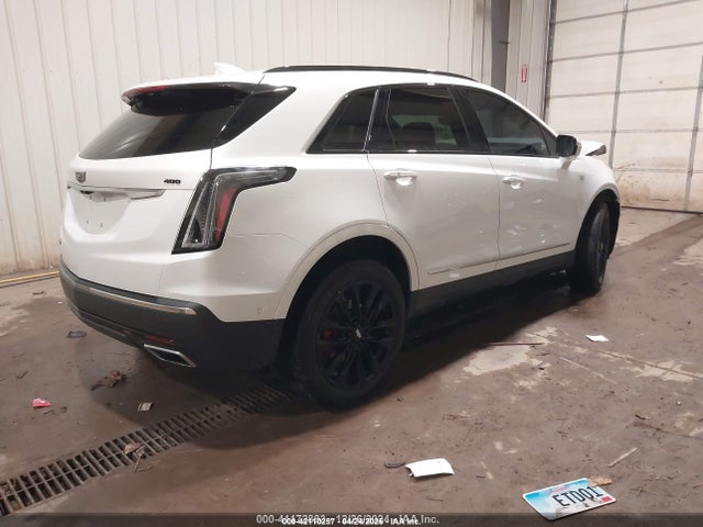 2023 CADILLAC XT5 1GYKNGRS4PZ181756 Photo 3