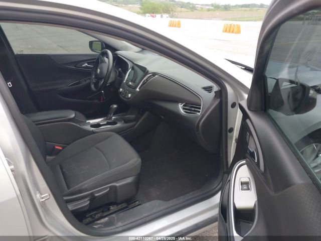 1G1ZE5ST0HF121657 Chevrolet MALIBU 1LT