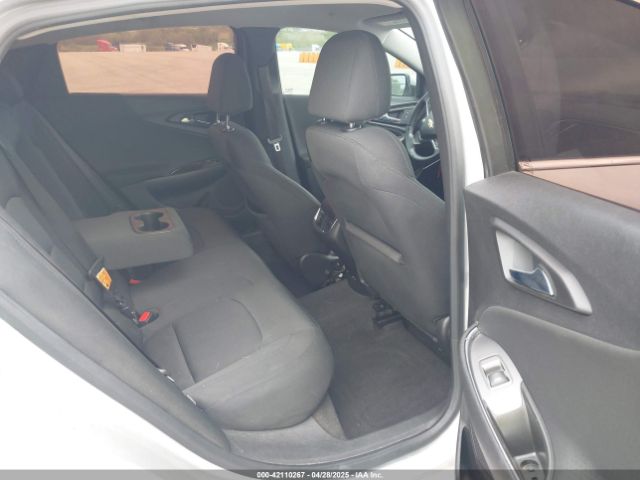 1G1ZE5ST0HF121657 Chevrolet MALIBU 1LT