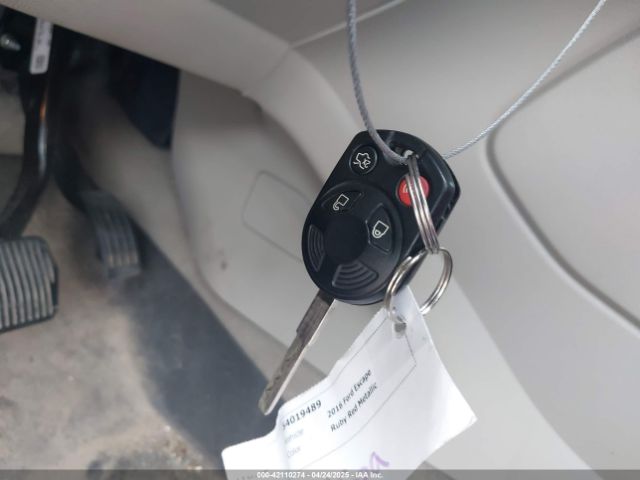 1FMCU0GX0GUA97106 Ford ESCAPE SE