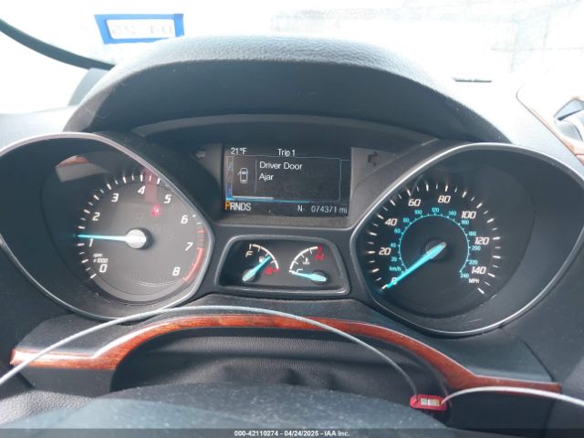 1FMCU0GX0GUA97106 Ford ESCAPE SE
