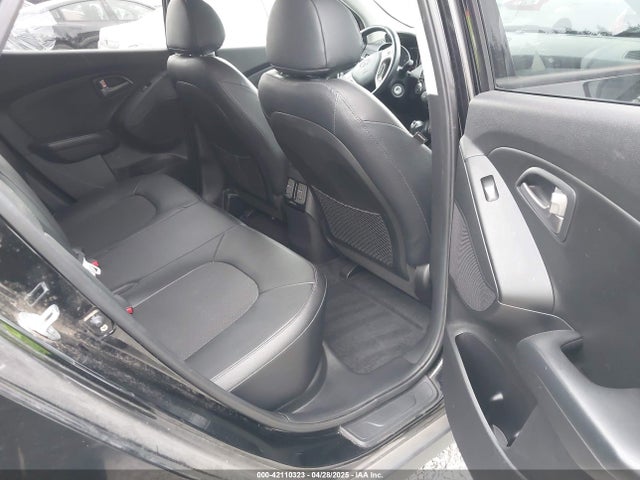 KM8JU3AG7FU109817 Hyundai TUCSON SE
