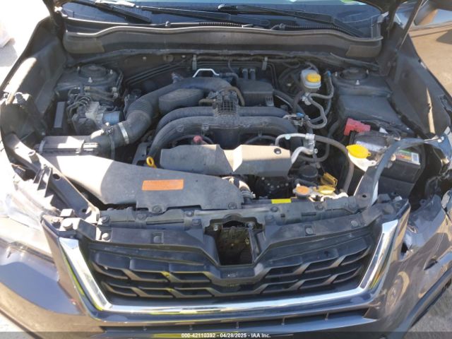 JF2SJAGC0JH598882 Subaru Forester 2.5i Premium