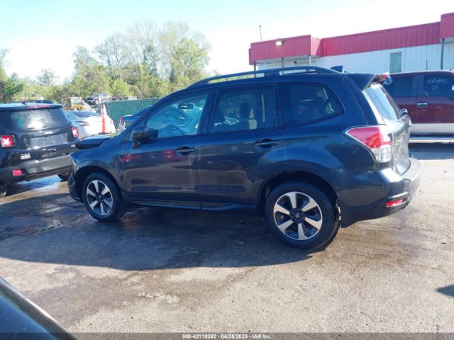 JF2SJAGC0JH598882 Subaru Forester 2.5i Premium