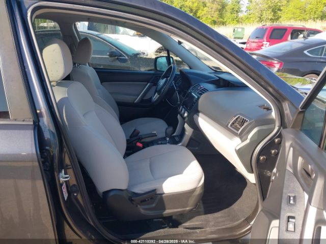 JF2SJAGC0JH598882 Subaru Forester 2.5i Premium
