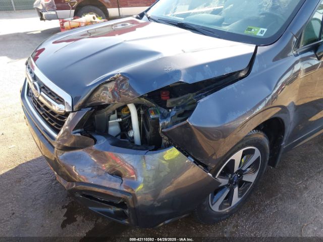 JF2SJAGC0JH598882 Subaru Forester 2.5i Premium