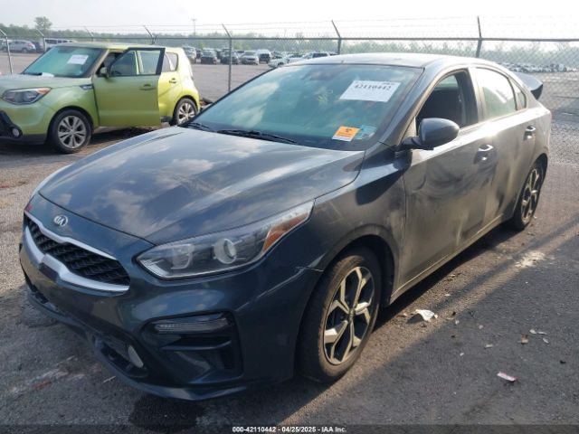 3KPF24AD8ME263248 KIA Forte Lxs
