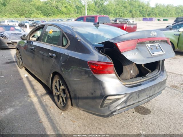 3KPF24AD8ME263248 KIA Forte Lxs