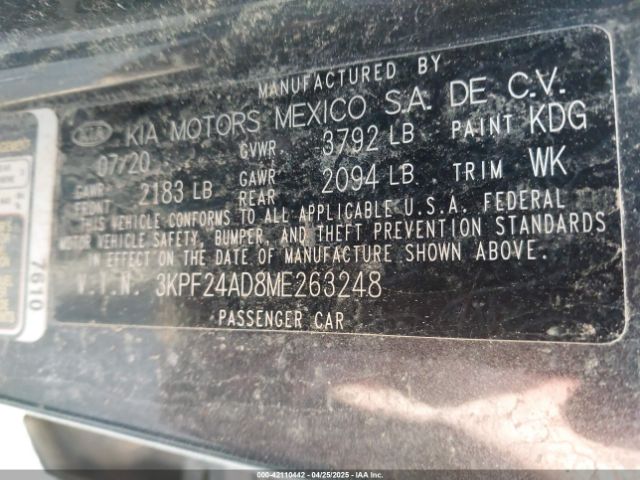 3KPF24AD8ME263248 KIA Forte Lxs