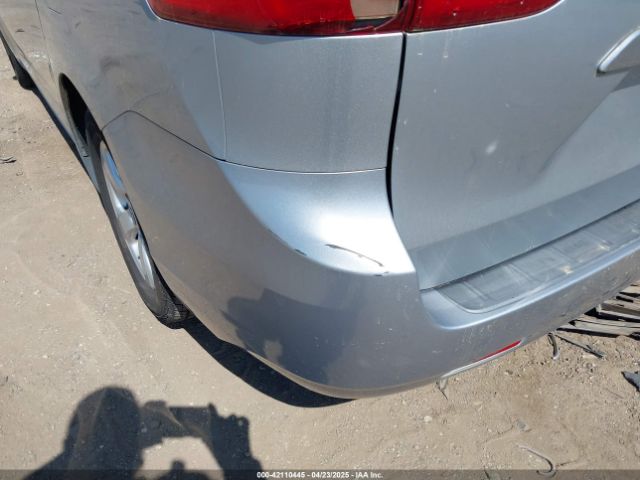 5TDKK3DC5FS642583 Toyota Sienna Le 8 Passenger