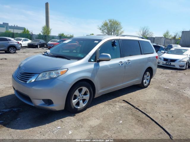 5TDKK3DC5FS642583 Toyota Sienna Le 8 Passenger