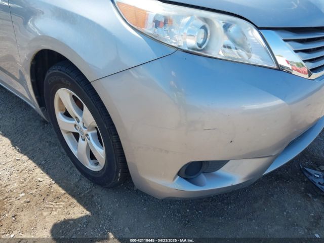 5TDKK3DC5FS642583 Toyota Sienna Le 8 Passenger