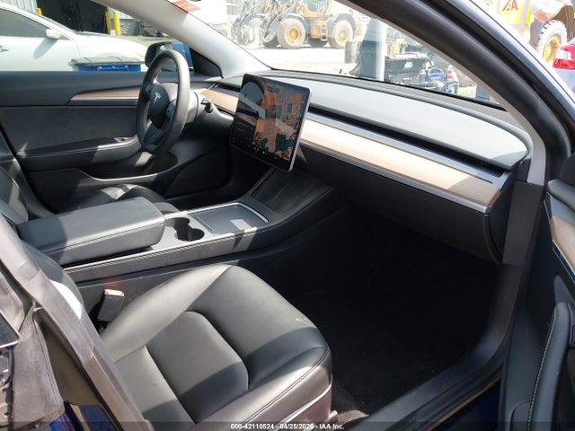 2021 TESLA MODEL 3 5YJ3E1EC1MF000961 Photo 4