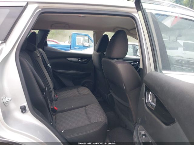 JN1BJ1CP3HW007007 Nissan Rogue Sport Sv