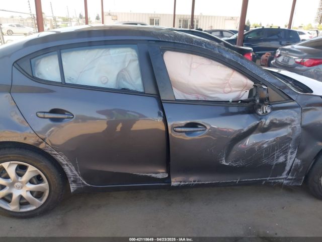 JM1BM1T70G1317888 Mazda Mazda3 I Sport