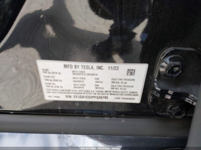2023 TESLA MODEL S 5YJSA1E52PF528795 Photo 8