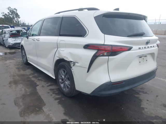5TDJRKEC8MS010030 Toyota SIENNA XLE