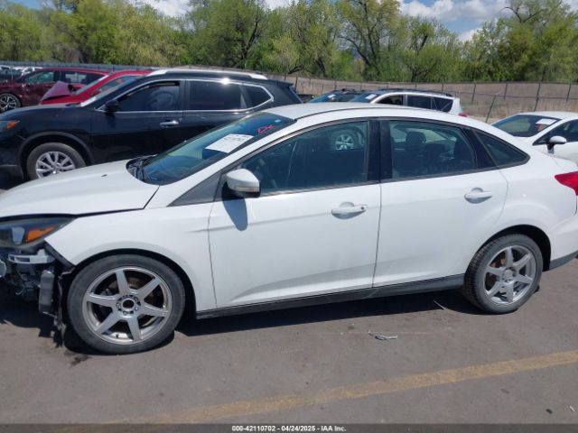 1FADP3F24HL232527 Ford FOCUS SE