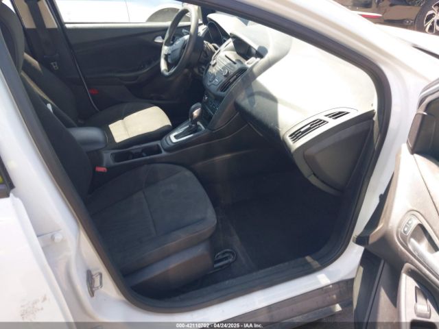1FADP3F24HL232527 Ford FOCUS SE