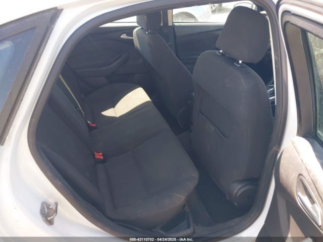 1FADP3F24HL232527 Ford FOCUS SE
