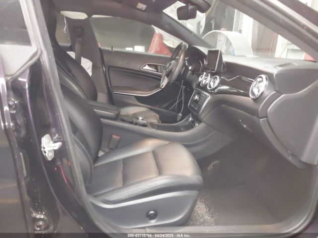 2014 MERCEDES-BENZ CLA 250 WDDSJ4EB9EN040360 Photo 4