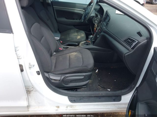 5NPD84LF5JH303006 Hyundai ELANTRA SEL