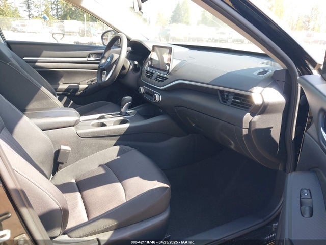 1N4BL4DV6NN328262 Nissan Altima Sv Fwd
