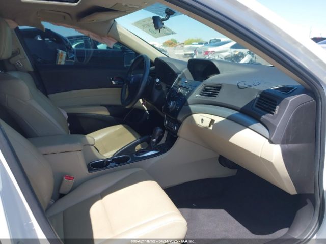 19UDE2F3XJA005736 Acura Ilx Acurawatch Plus Package