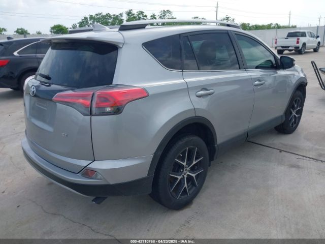 2T3NFREV9JW424156 Toyota RAV4 SE