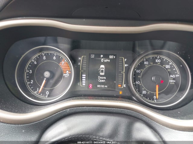 1C4PJMCS3HW647520 Jeep Cherokee Latitude 4x4