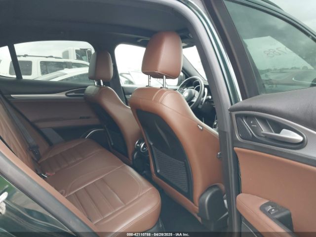 2018 ALFA ROMEO STELVIO ZASFAKNN6J7C04051 Photo 7