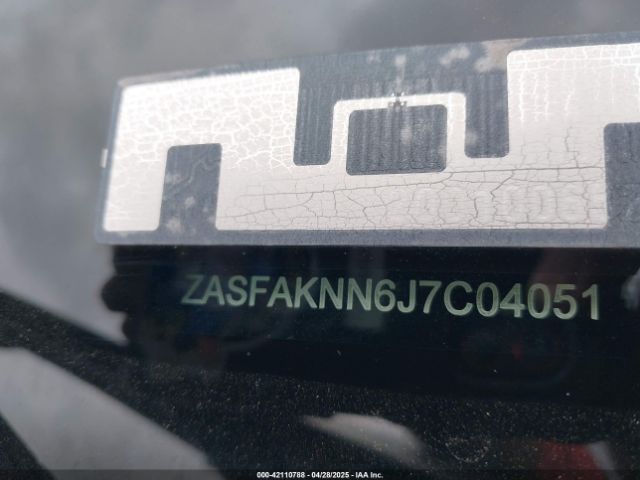 2018 ALFA ROMEO STELVIO ZASFAKNN6J7C04051 Photo 8