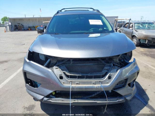 5N1AT2MVXJC720687 Nissan ROGUE SV