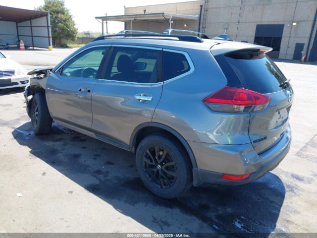 5N1AT2MVXJC720687 Nissan ROGUE SV
