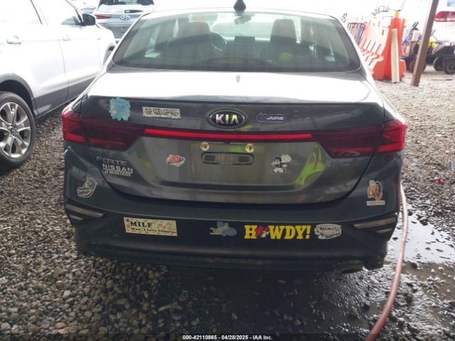 3KPF24AD6ME323317 KIA Forte Lxs