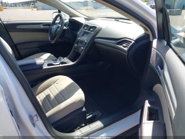 3FA6P0G71LR265271 Ford FUSION S
