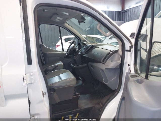1FTNE1ZM5FKA71131 Ford Transit-150