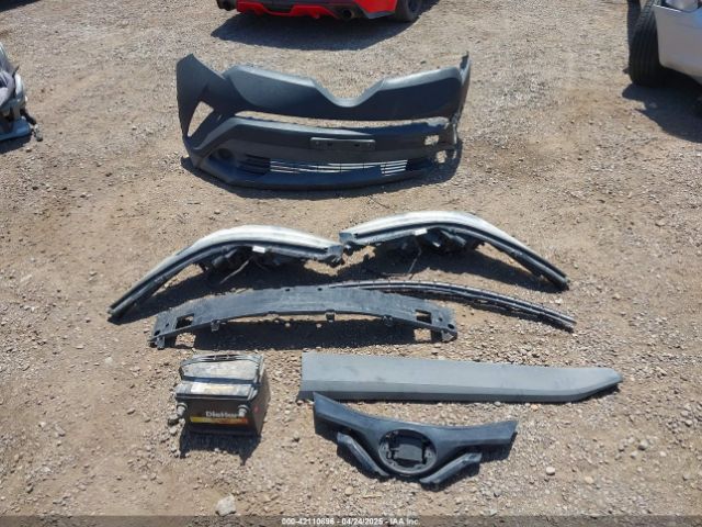 NMTKHMBX3JR024079 Toyota C-HR XLE