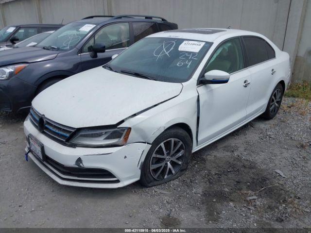 3VWDB7AJ6JM227877 Volkswagen Jetta 1.4t Se/1.4t Wolfsburg Edition