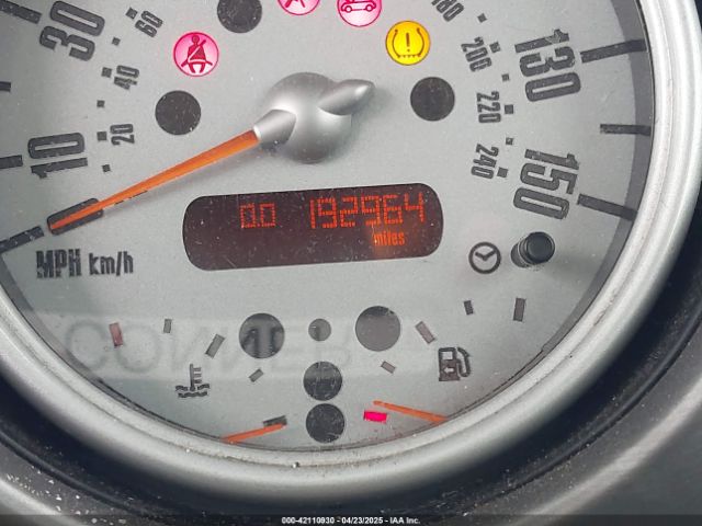 2005 MINI COOPER S WMWRE33575TL12045 Photo 6