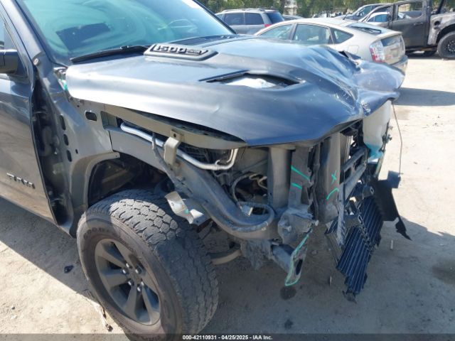 1C6SRFLT2KN696557 RAM 1500 Rebel  4x4 5'7 Box