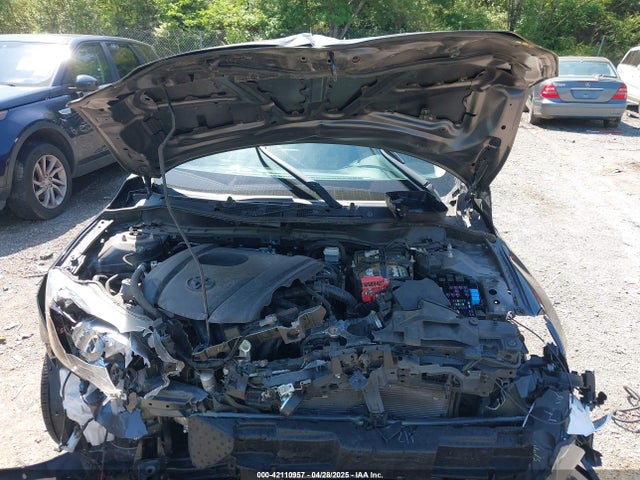 3MYDLBYV7JY304164 Toyota YARIS IA