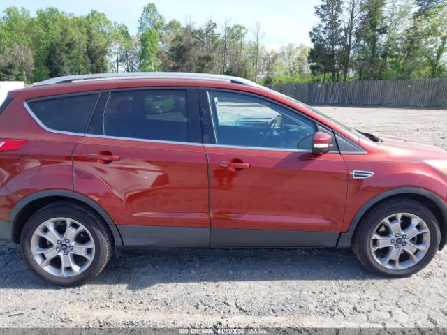 1FMCU9JX9GUA16892 Ford Escape Titanium