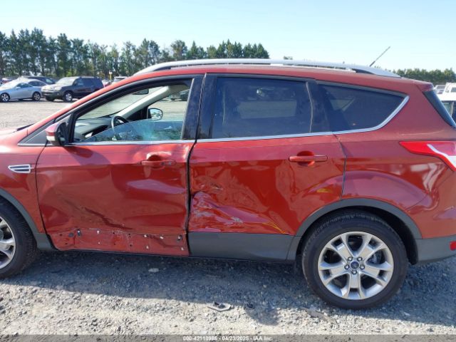 1FMCU9JX9GUA16892 Ford Escape Titanium