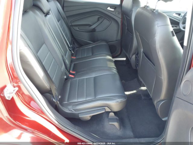 1FMCU9JX9GUA16892 Ford Escape Titanium