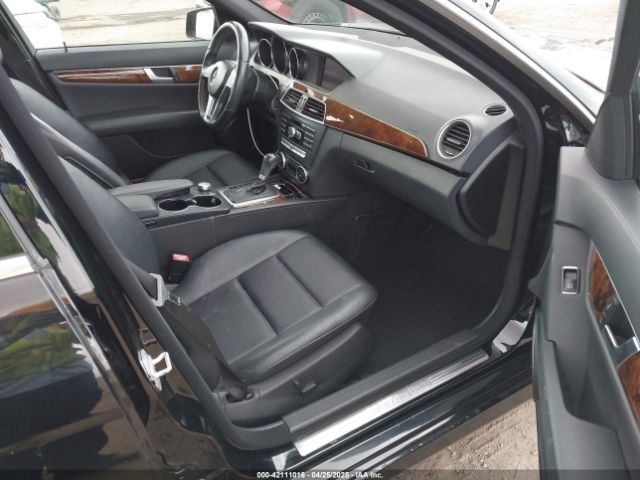 WDDGF4HB2EG237538 Mercedes-Benz C-class C 250 Sport/luxury