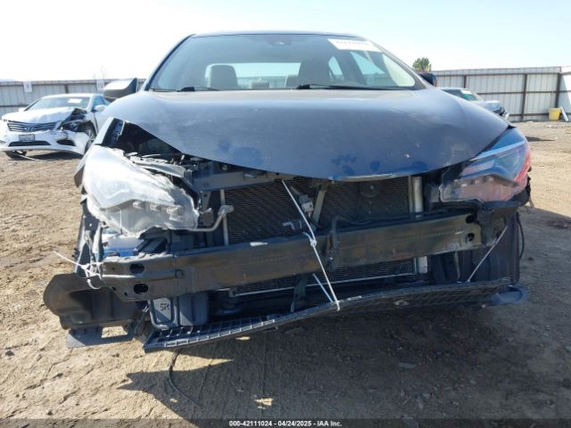 2T1BURHE5KC226237 Toyota COROLLA LE