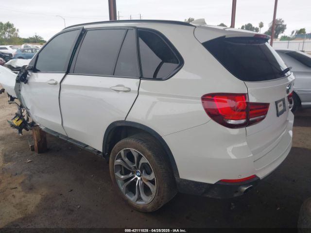 2016 BMW X5 5UXKR2C52G0R72404 Photo 2