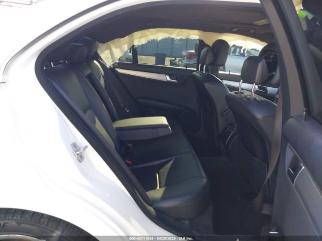 WDDGF4HB6EA956276 Mercedes-Benz C-class C 250 Sport/luxury