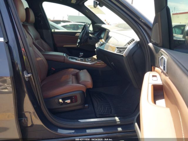 5UXCW2C08L9B98489 BMW X7